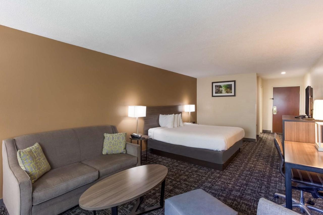 Best Western Logan Inn Chapmanville Exteriör bild
