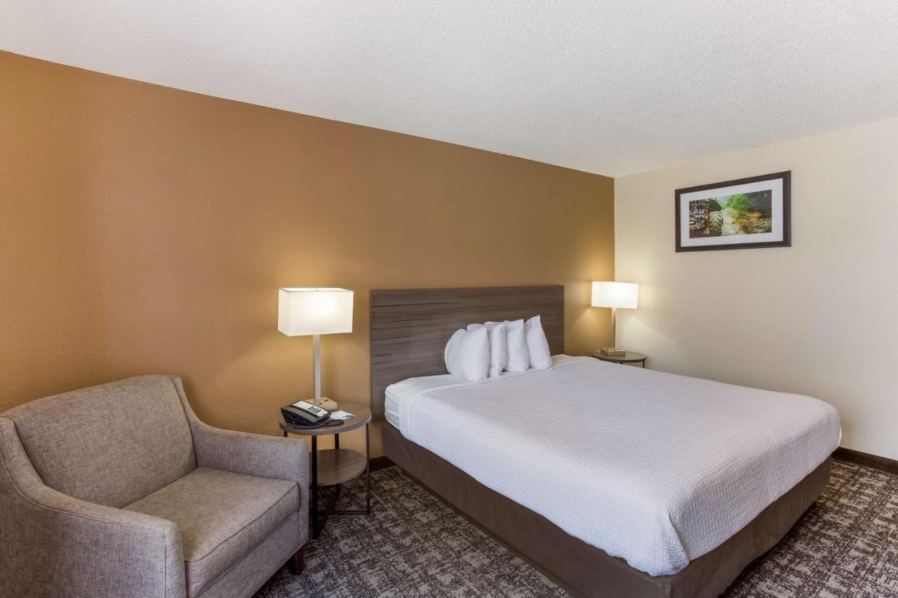 Best Western Logan Inn Chapmanville Exteriör bild